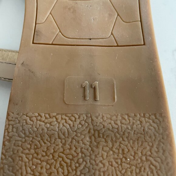 Circus by Sam Edelman T Strap Neutral Patent Sandals Silver Hardware Tan Sz 11 - Picture 8 of 12